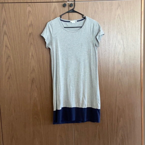 Boden Dresses & Skirts - Boden gray and blue color block T-shirt dress size 8